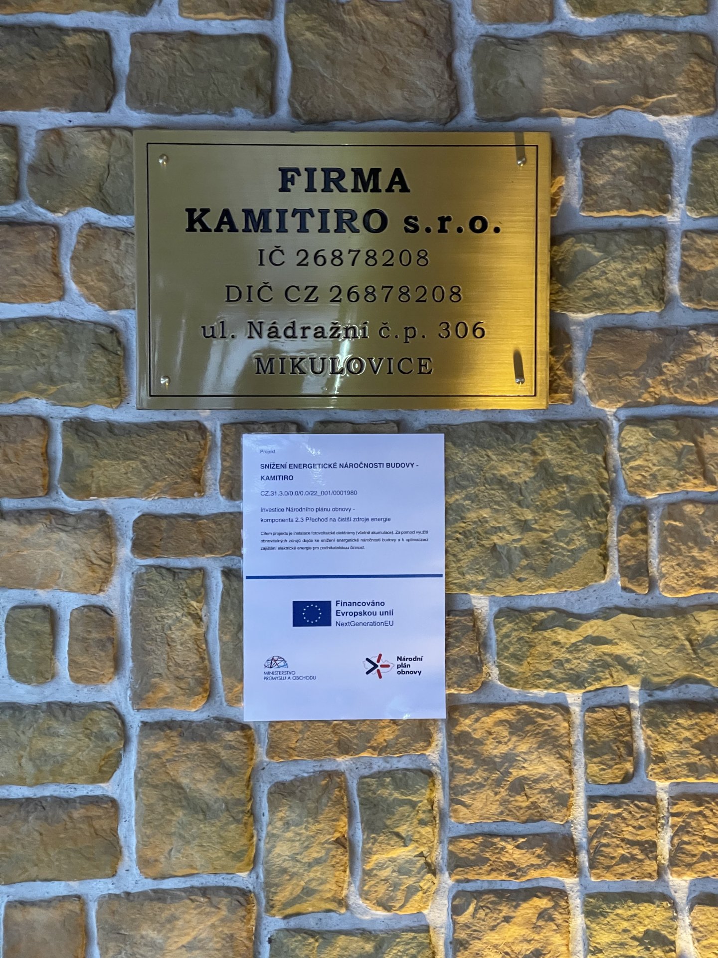 SNÍŽENÍ ENERGETICKÉ NÁROČNOSTI BUDOVY - KAMITIRO